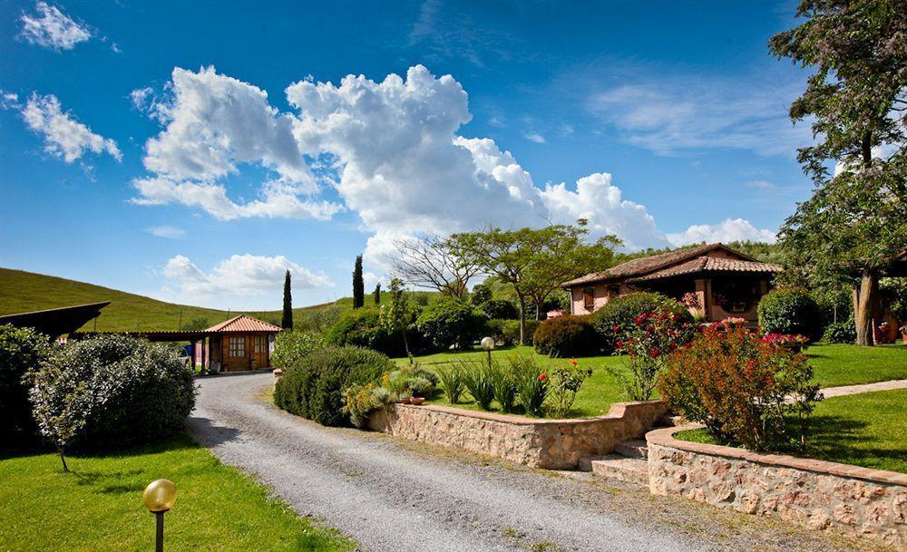 Agriturismo Da Lorena Marsiliana Luaran gambar