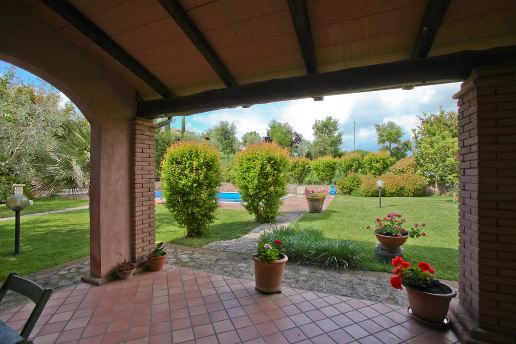 Agriturismo Da Lorena Marsiliana Luaran gambar
