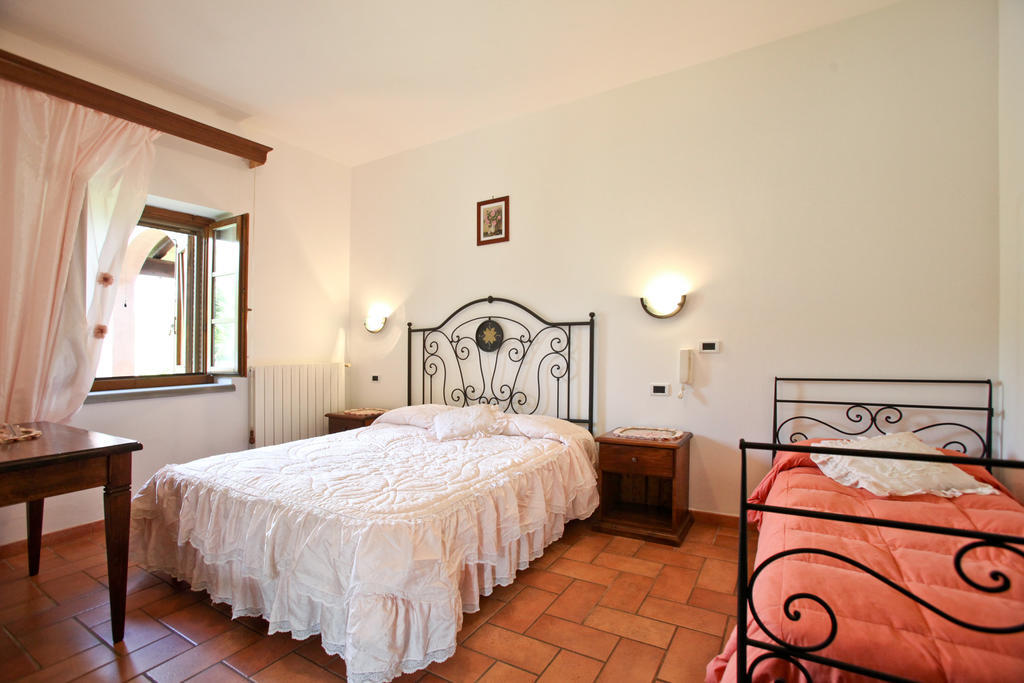 Agriturismo Da Lorena Marsiliana Bilik gambar